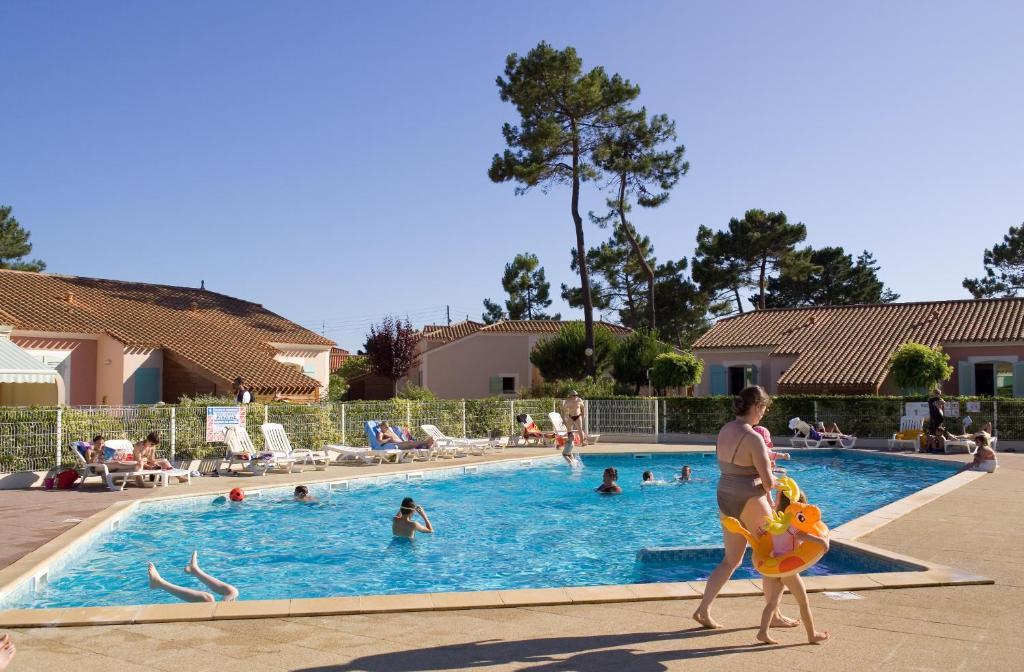 סן ז'אן דה מון Madame Vacances Le Domaine De Vertmarines מראה חיצוני תמונה